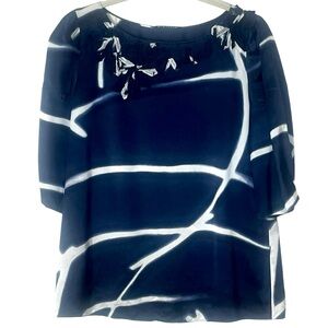 Elie Tahari Silk 3/4 Sleeve Navy/White Blouse.